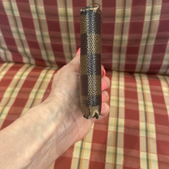 Louis Vuitton mens wallet - Picture 5 of 5